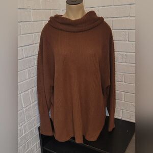 Cozy Comfort: Emery Rose Oversized Cowl Neck Waffle Knit Tunic Sweater - Size L